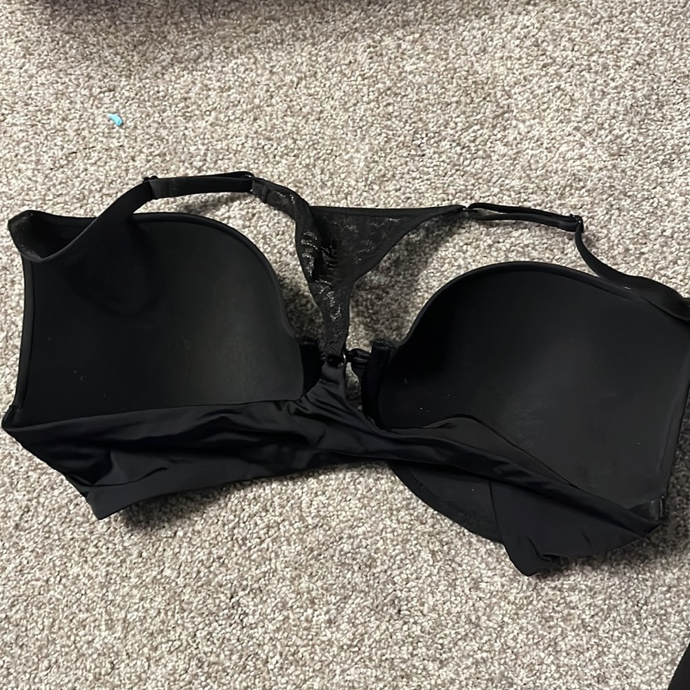 Victoria Secret Bra - Picture 2 of 2